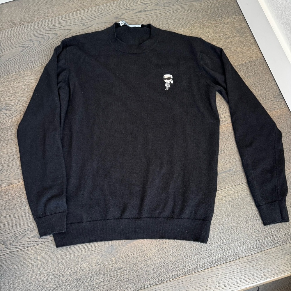 Authentic Karl Lagerfeld Embroidered Ikon Lagerfeld Detail